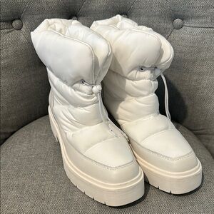 Sam Edelman White Ankle Booties with Quilted Design